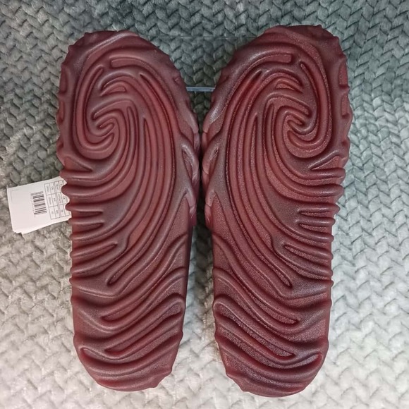 Sandals_&_Flip_Flops